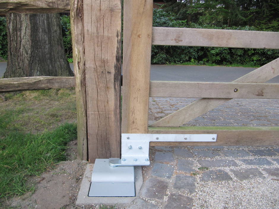 arm Poorten kan op elke poort en elk hek een hekopener of poortopener aanbrengen. Diverse opties.
